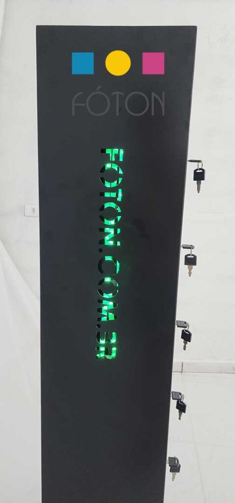 Powerlock Totem Carregador de Celulares – retroiluminação LED